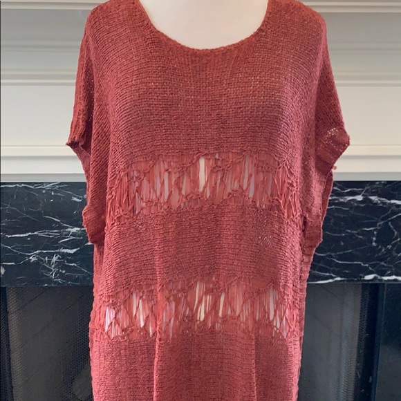 Open weave, fringed, rust tunic top - Picture 2 of 6